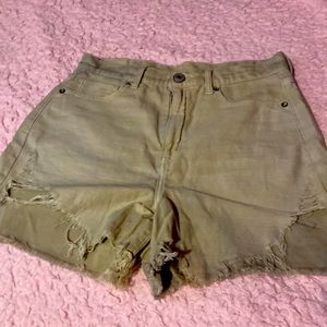 American eagle size 8 beige shorts